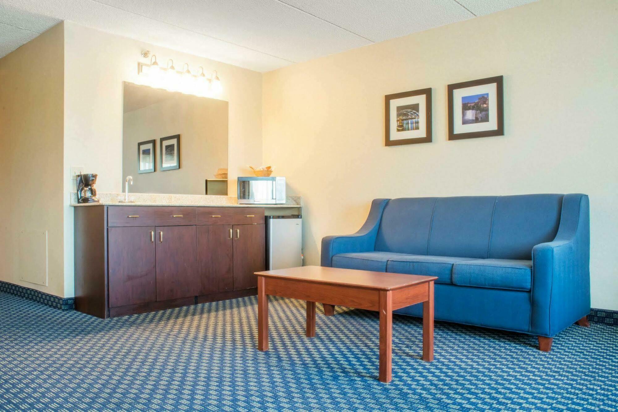 Hammock Hotel Rochester Niagara Falls Екстер'єр фото
